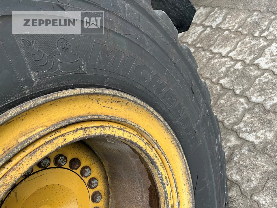Chargeuse sur pneus Cat 966M