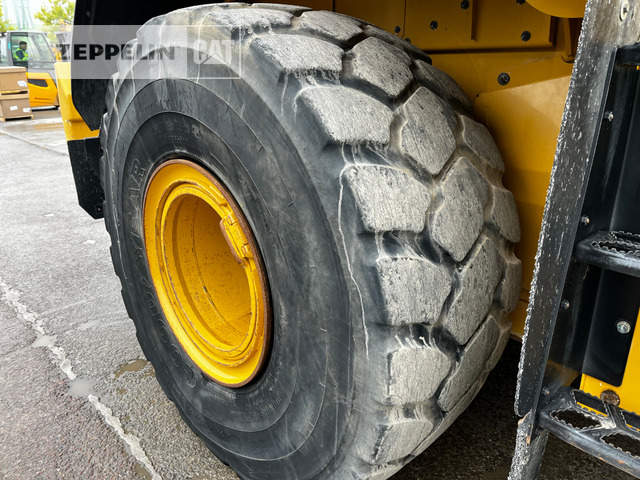 Chargeuse sur pneus Cat 966M