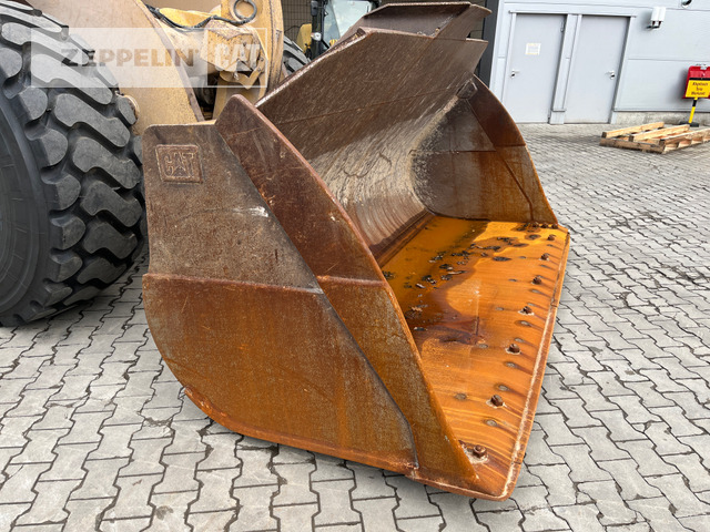 Chargeuse sur pneus Cat 966M