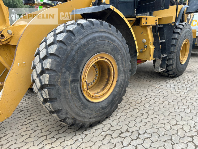 Chargeuse sur pneus Cat 966M