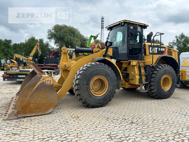 Chargeuse sur pneus Cat 966M