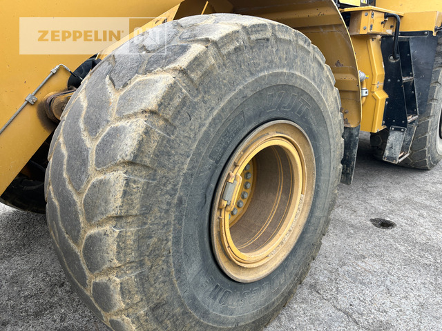 Chargeuse sur pneus Cat 966M