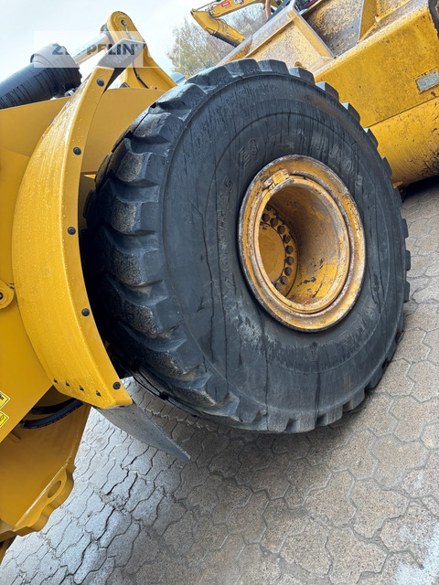 Chargeuse sur pneus Cat 966MXE