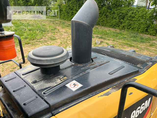 Chargeuse sur pneus Cat 966MXE