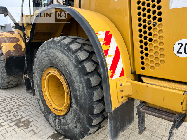 Chargeuse sur pneus Cat 966MXE