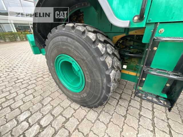 Chargeuse sur pneus Cat 966MXE