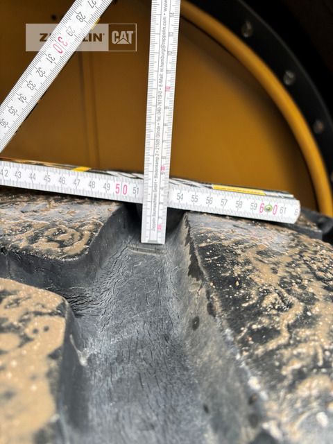 Chargeuse sur pneus Cat 966MXE