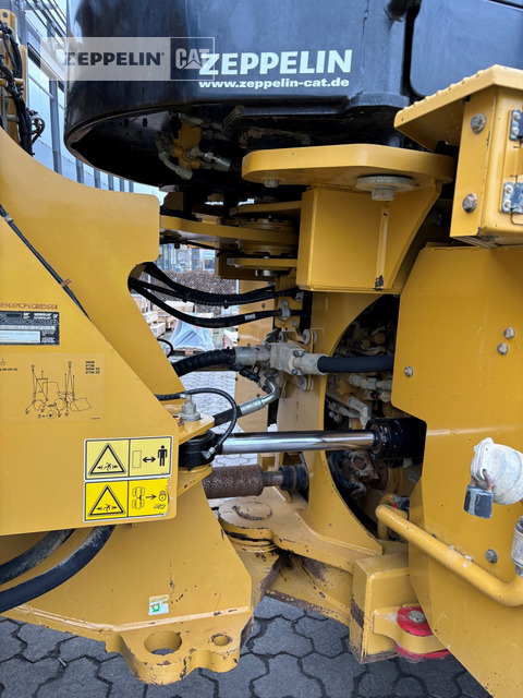 Chargeuse sur pneus Cat 966MXE