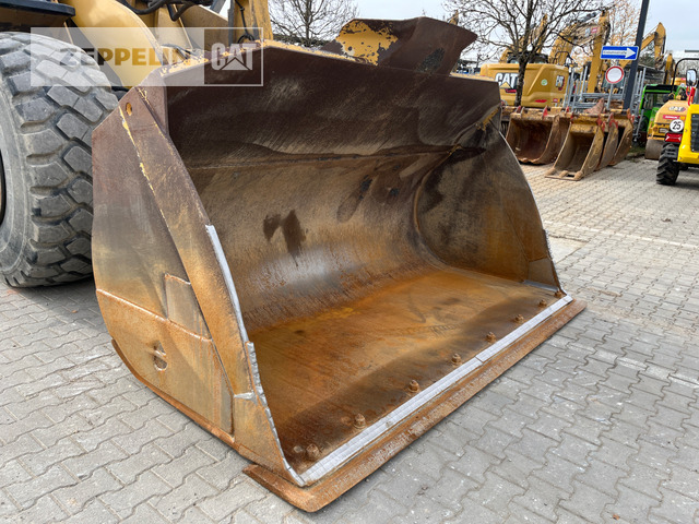 Chargeuse sur pneus Cat 966MXE