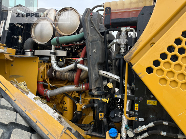 Chargeuse sur pneus Cat 966MXE