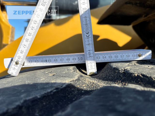 Chargeuse sur pneus Cat 966XE