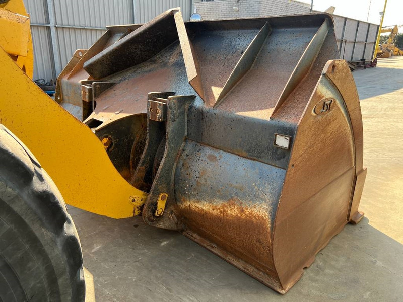 Chargeuse sur pneus Cat 972M