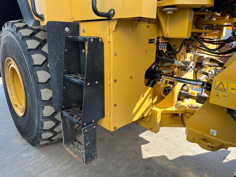 Chargeuse sur pneus Cat 972M