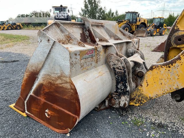 Chargeuse sur pneus Cat 972M