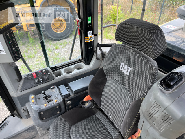 Chargeuse sur pneus Cat 972M