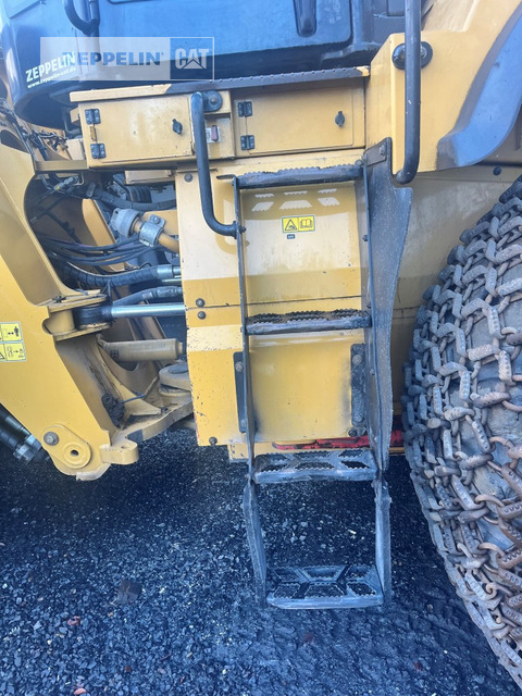 Chargeuse sur pneus Cat 980M