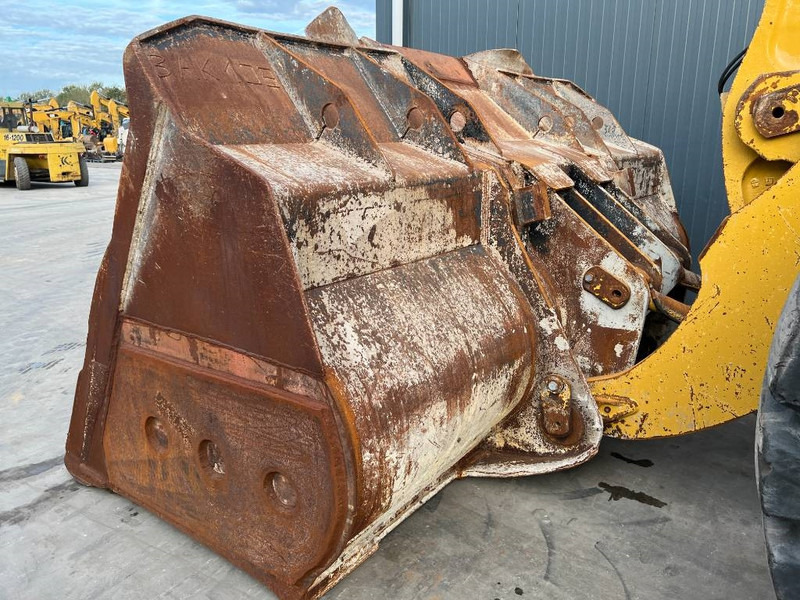 Chargeuse sur pneus Cat 980M - DUTCH MACHINE