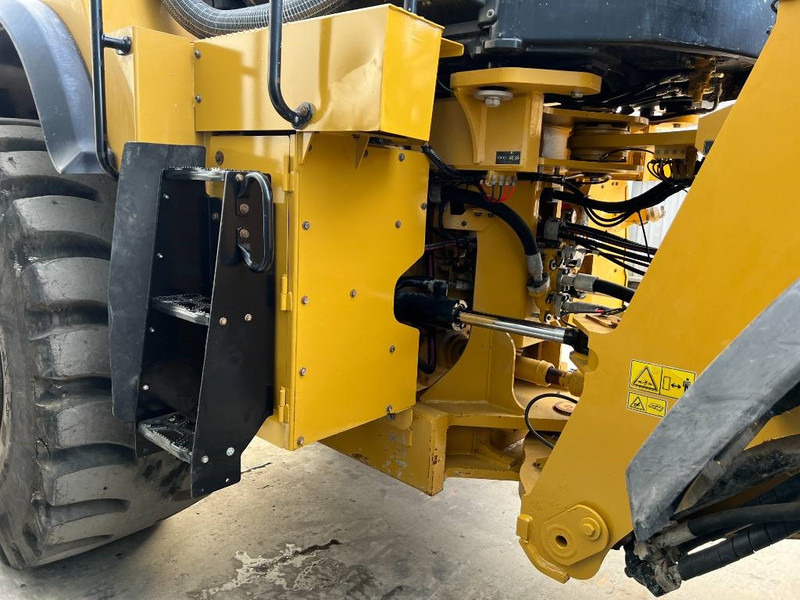 Chargeuse sur pneus Cat 980M - DUTCH MACHINE