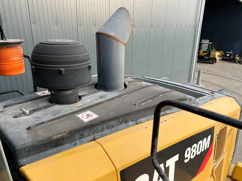 Chargeuse sur pneus Cat 980M - DUTCH MACHINE