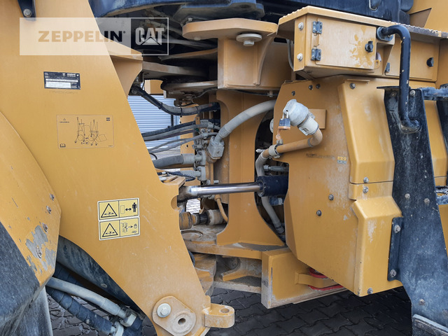 Chargeuse sur pneus Cat 982M