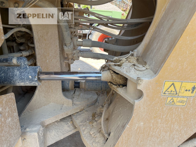 Chargeuse sur pneus Cat 982M