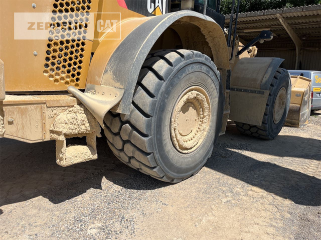 Chargeuse sur pneus Cat 982M