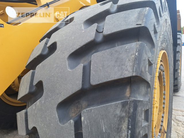 Chargeuse sur pneus Cat 988GC