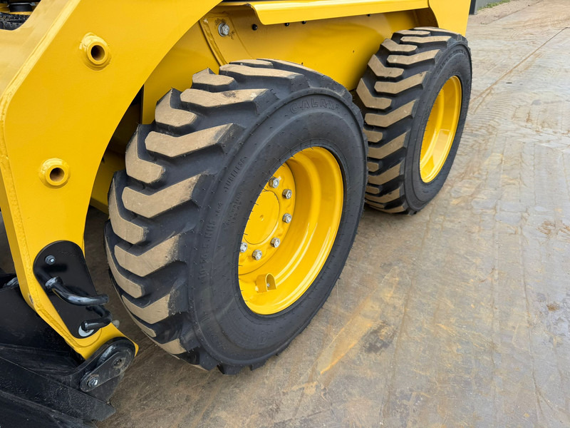 Chargeuse sur pneus Caterpillar 216B3