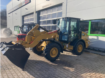 Chargeuse sur pneus Caterpillar 906
