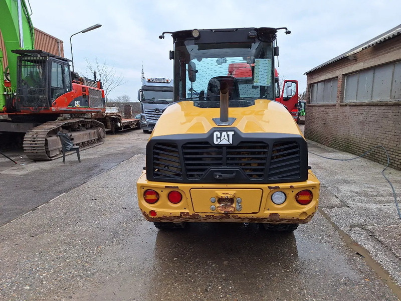 Chargeuse sur pneus Caterpillar 906