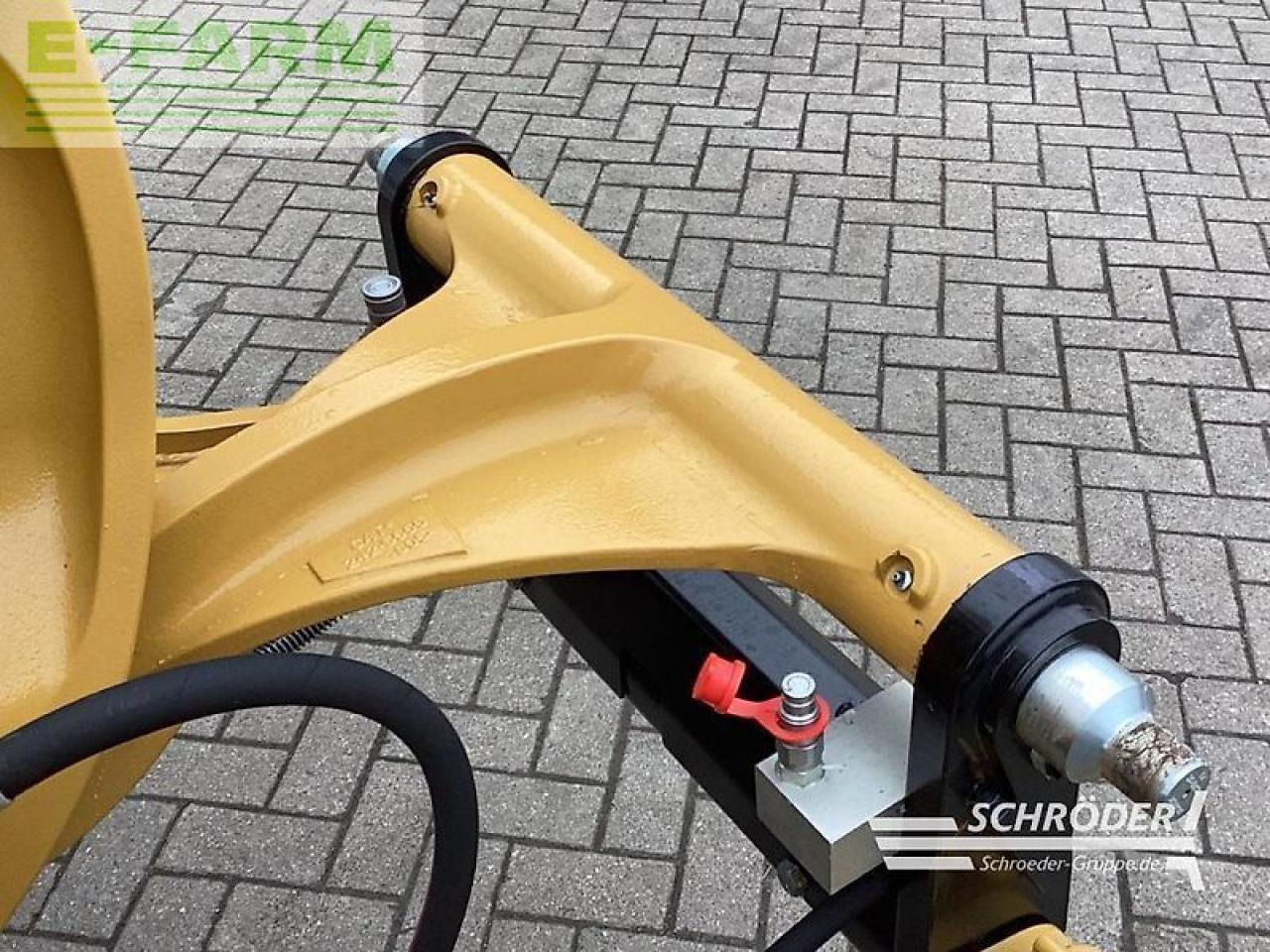 Chargeuse sur pneus Caterpillar 906
