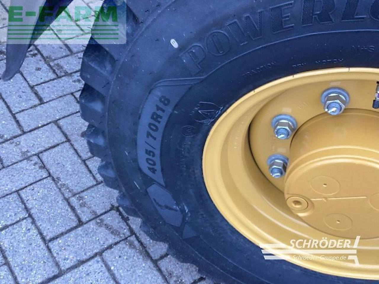 Chargeuse sur pneus Caterpillar 906