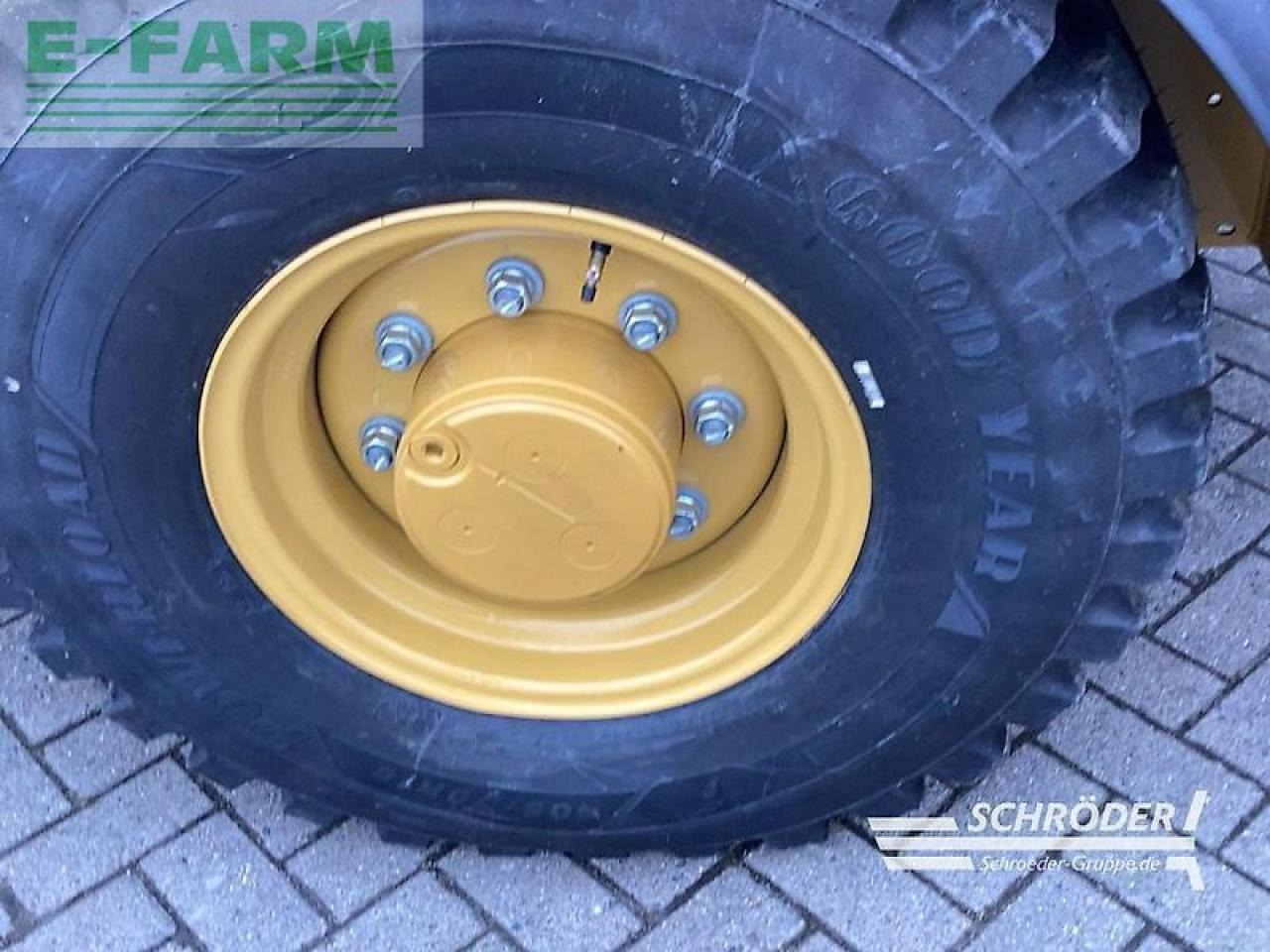 Chargeuse sur pneus Caterpillar 906