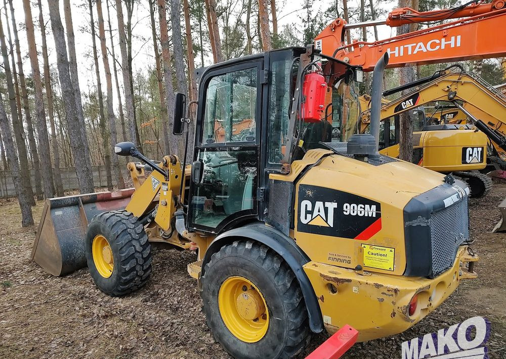 Chargeuse sur pneus Caterpillar 906M