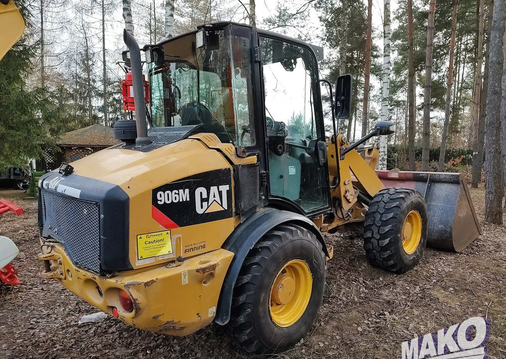Chargeuse sur pneus Caterpillar 906M