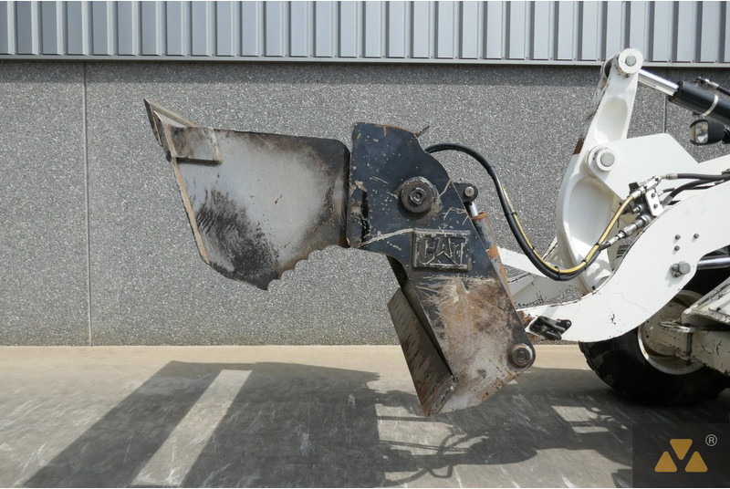 Chargeuse sur pneus Caterpillar 906M