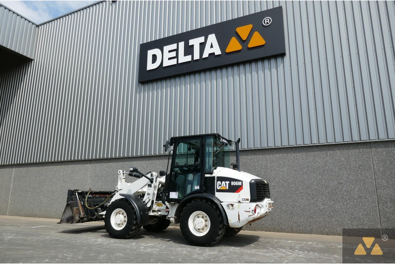 Chargeuse sur pneus Caterpillar 906M