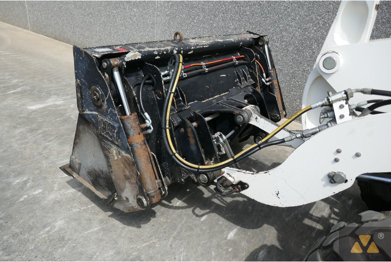 Chargeuse sur pneus Caterpillar 906M