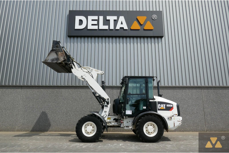 Chargeuse sur pneus Caterpillar 906M