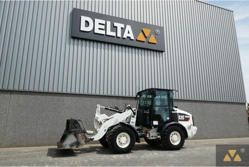 Chargeuse sur pneus Caterpillar 906M