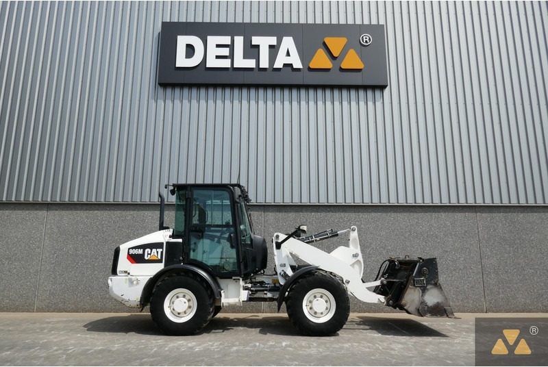 Chargeuse sur pneus Caterpillar 906M