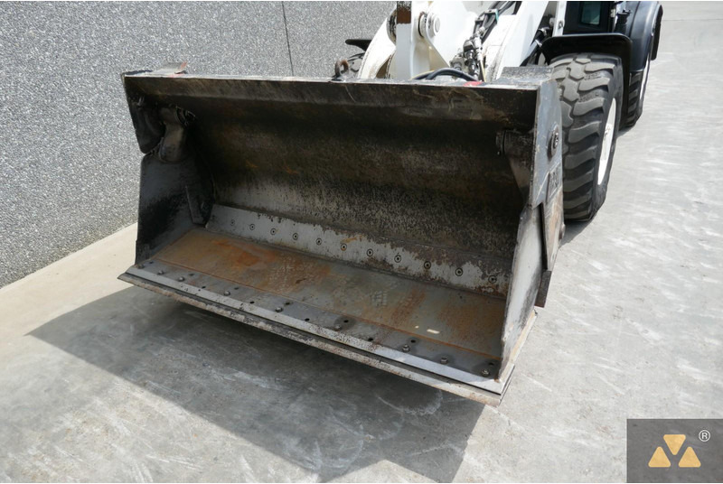 Chargeuse sur pneus Caterpillar 906M