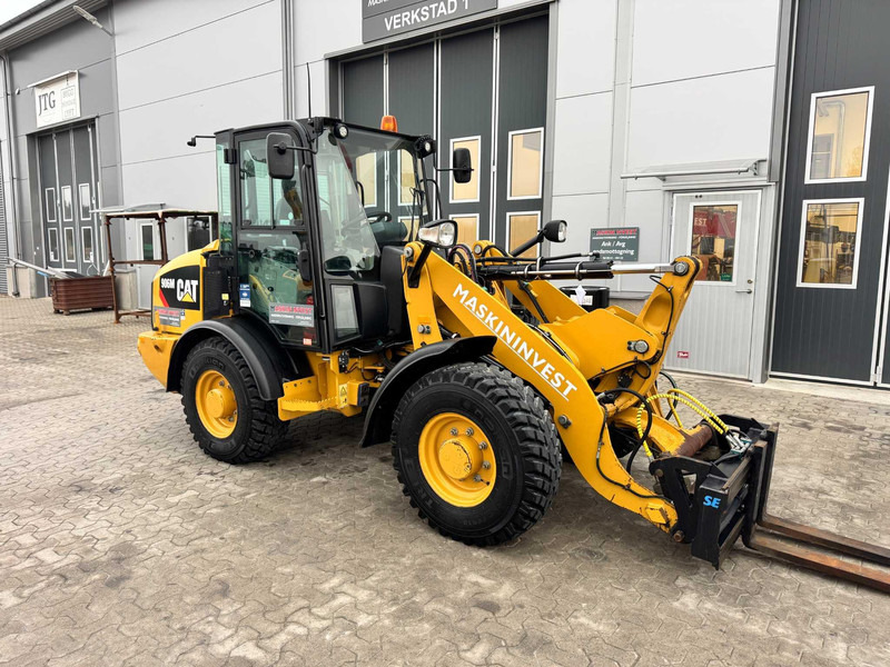 Chargeuse sur pneus Caterpillar 906M Cat 906M