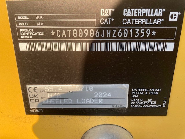 Chargeuse sur pneus Caterpillar 906-14A