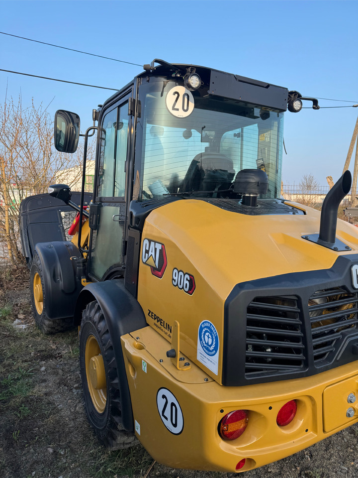 Chargeuse sur pneus Caterpillar 906 - 14A