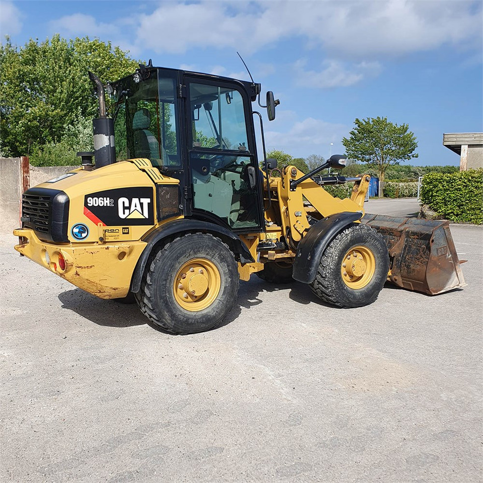 Chargeuse sur pneus Caterpillar 906 H2