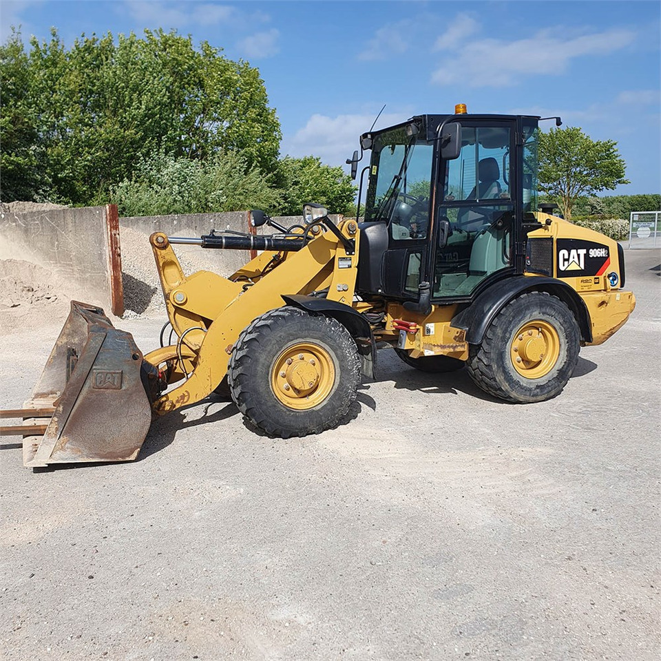 Chargeuse sur pneus Caterpillar 906 H2
