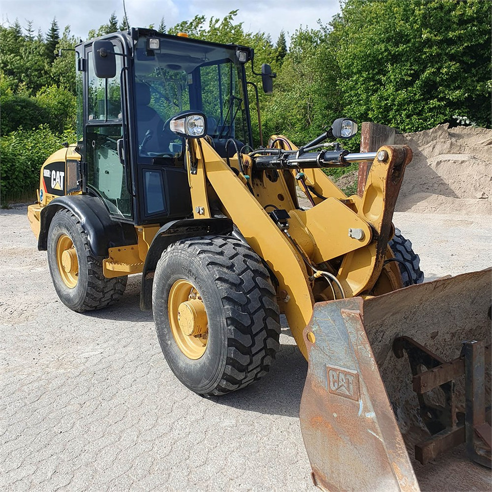 Chargeuse sur pneus Caterpillar 906 H2