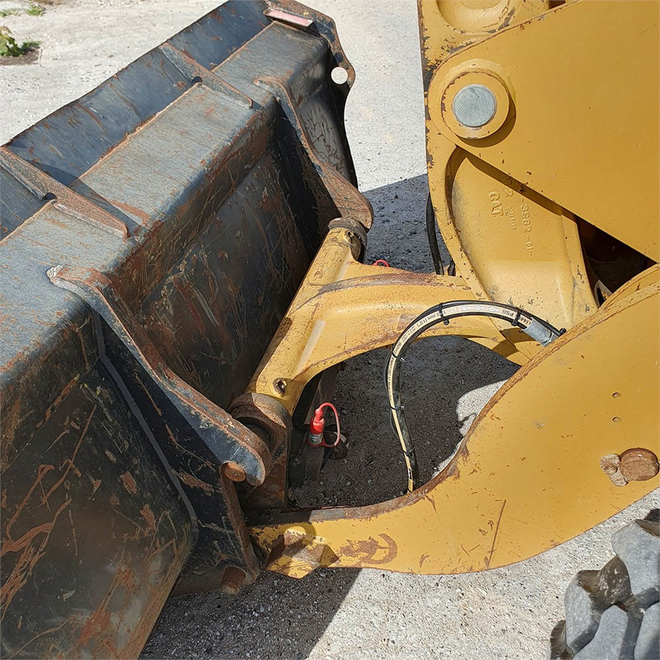Chargeuse sur pneus Caterpillar 906 H2