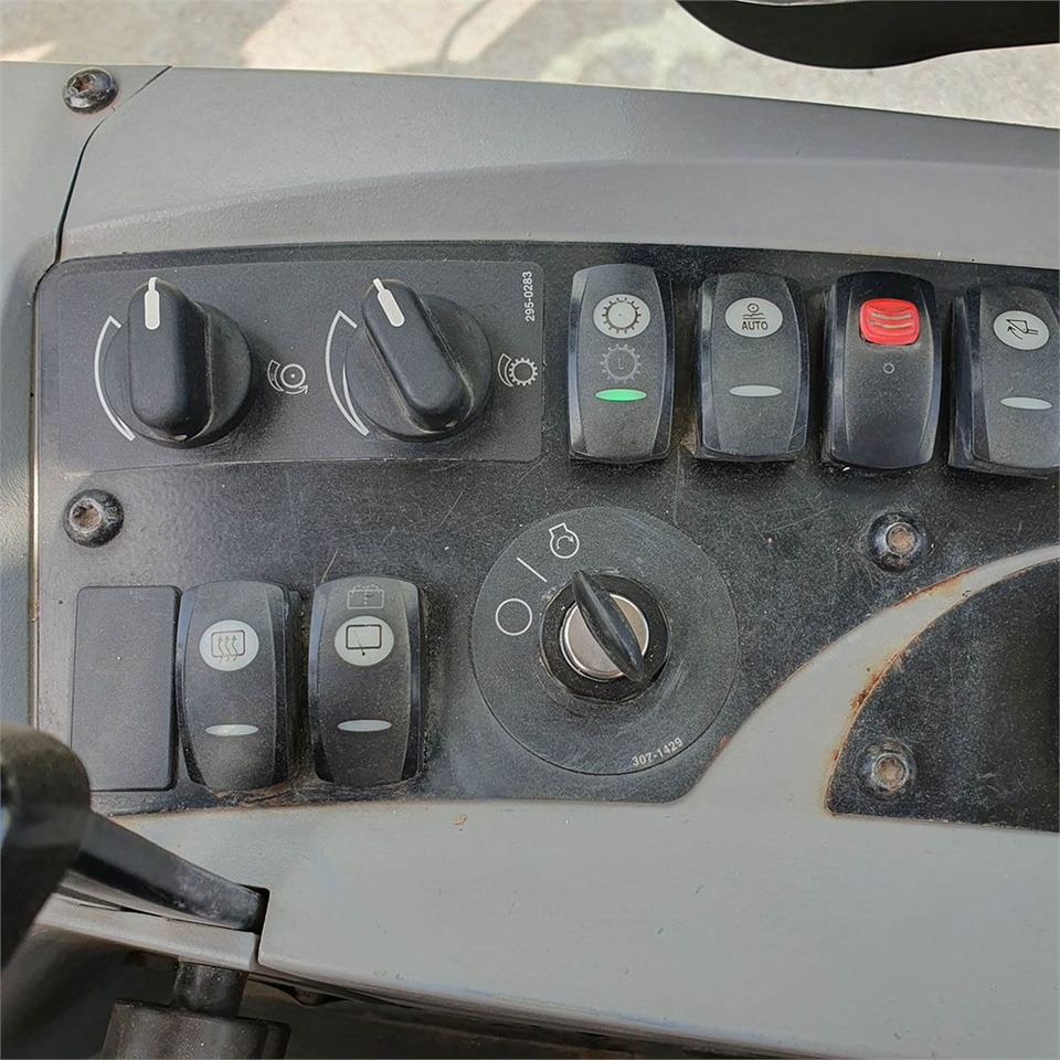 Chargeuse sur pneus Caterpillar 906 H2